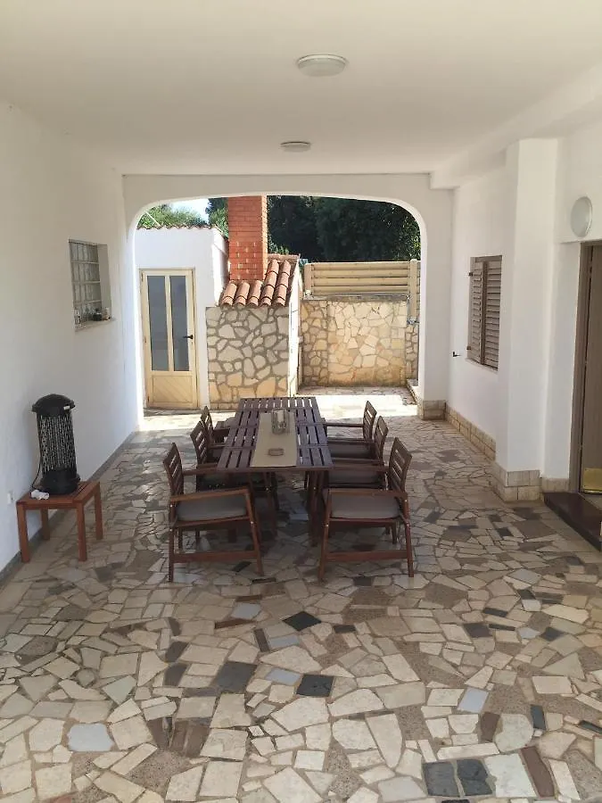 Holiday home Villa Soline Ada Pjescana Uvala