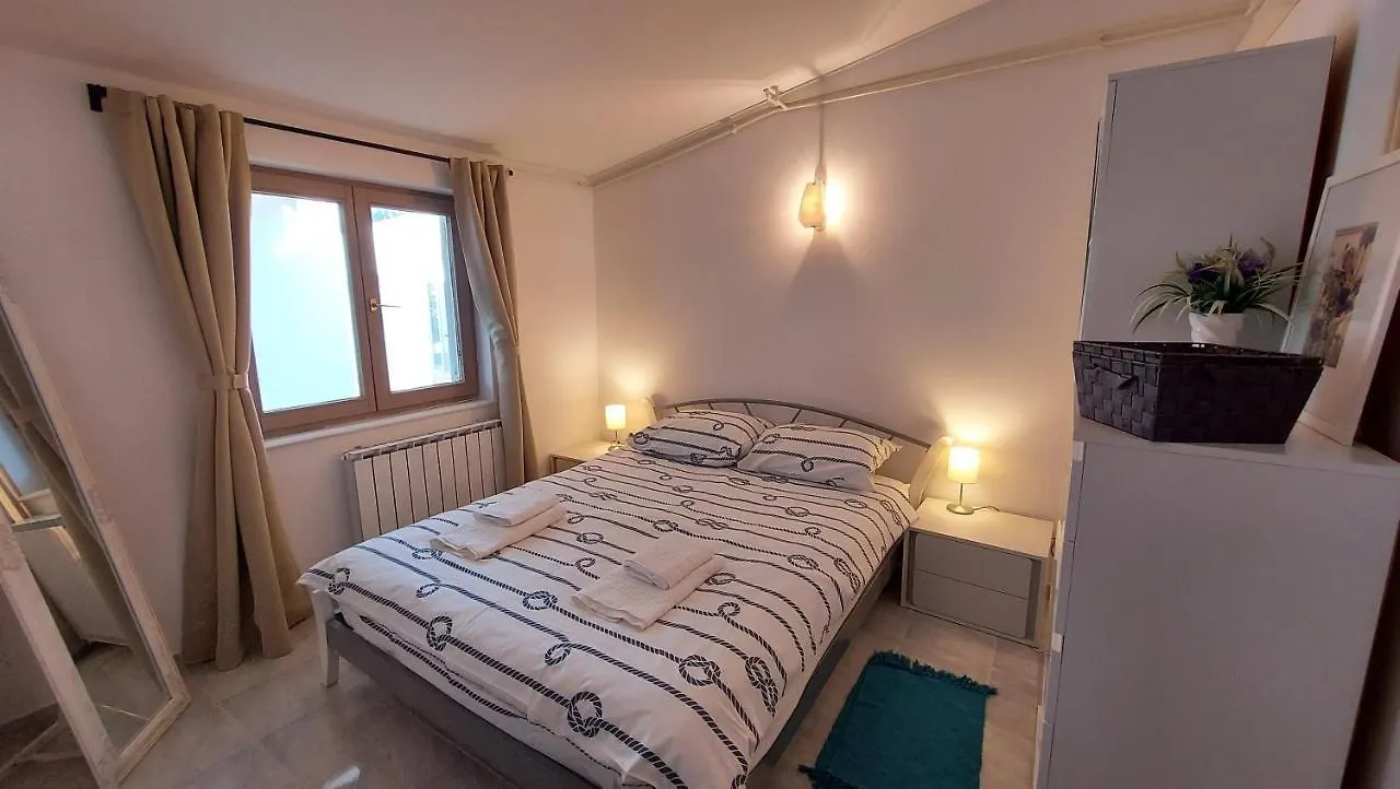 Holiday home Villa Soline Ada Pjescana Uvala